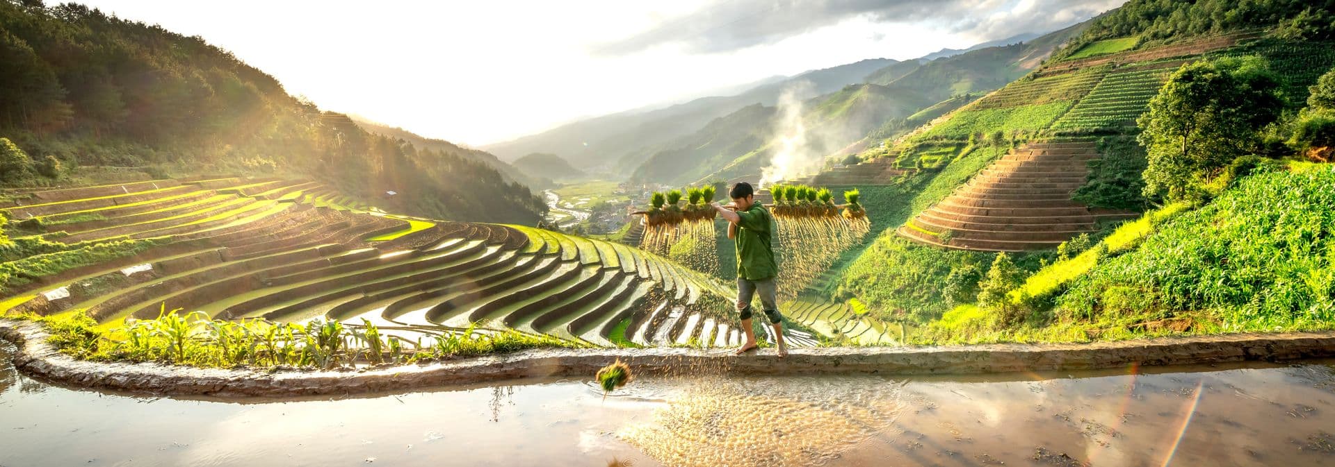 Banner Vietnam