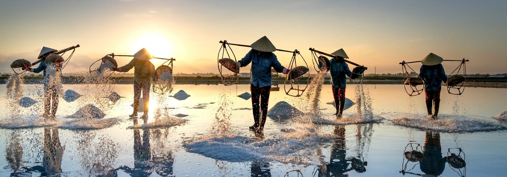 Banner Vietnam