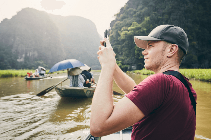 ninh binh traveler boat