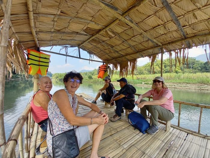 Une petit balade sủ le radeau