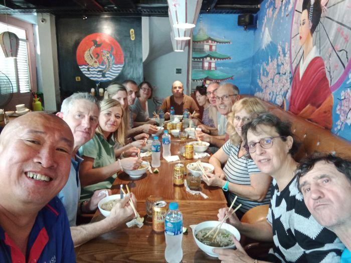 Notre premier repas au Vietnam 